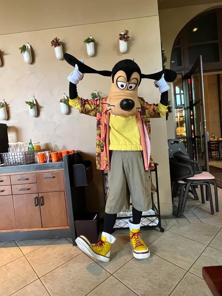 Goofy at Character Breakfast at Ravello  Walt Disney World